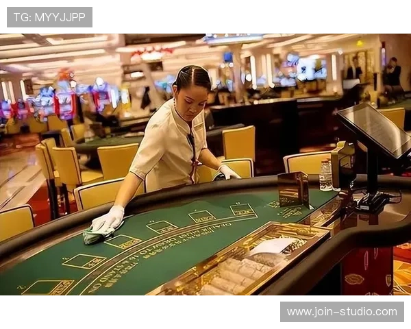 探索何鸿燊的赌场帝国：他一共拥有多少家赌场及其行业影响力